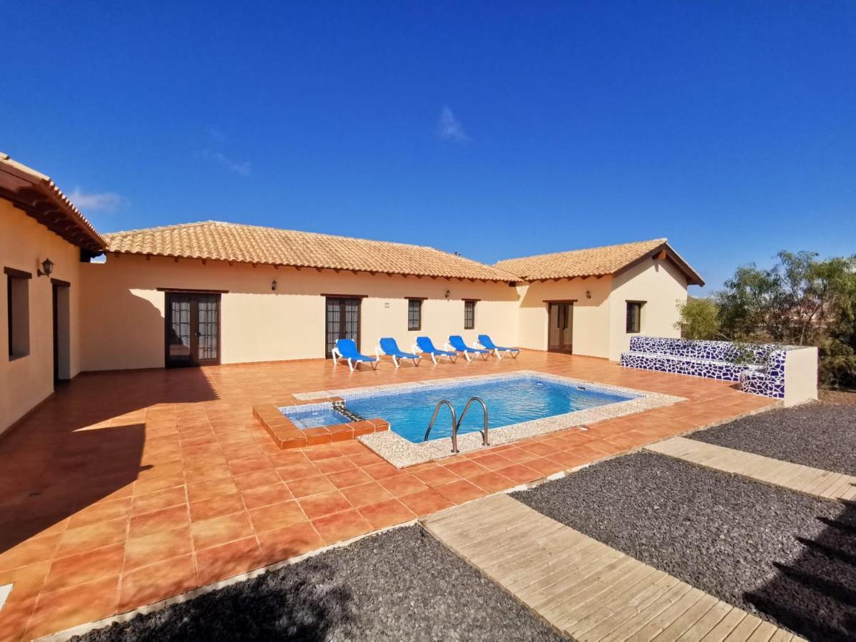 Magic House Villa La Oliva Bagian luar foto